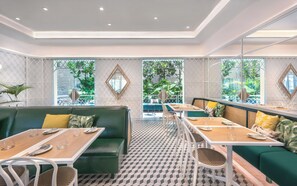 Breakfast, lunch, dinner served; Asian cuisine  - The Prestige Hotel Penang (George Town)