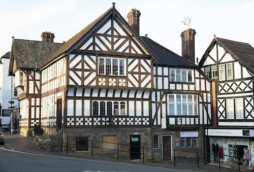 Longbarn on luokka II lueteltu ylellisyyttä kotiin, täysin remontoitu sisältä ja ulkoa.