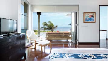 3 Bedrooms Deluxe Villa Beachfront | Hochwertige Bettwaren, Minibar, Zimmersafe, individuell dekoriert