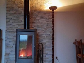 Interior - Cottage 80m² with Terrace, Wifi and Pets Allowed (Notre-Dame-de-Boisset)