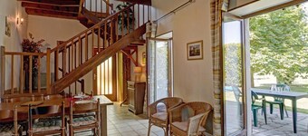 Cottage 80m² with Terrace, Wifi and Pets Allowed