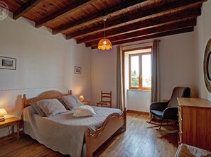 2 bedrooms, iron/ironing board, free WiFi - Cottage 80m² with Terrace, Wifi and Pets Allowed (Notre-Dame-de-Boisset)