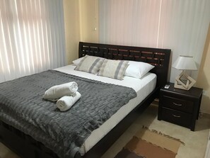 Bügeleisen/Bügelbrett, kostenloses WLAN, Bettwäsche