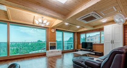 Haedoji Hwangto Town