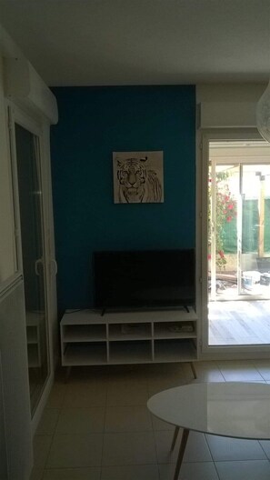 Interior - T1 apartment for weekly rental (60m2) Méze 15 "from Balaruc and Sete (Mèze)