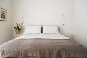 1 bedroom, iron/ironing board, free WiFi, bed sheets - Brand new apt , City Life district (Milano)