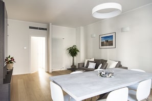 Interior - Brand new apt , City Life district (Milano)
