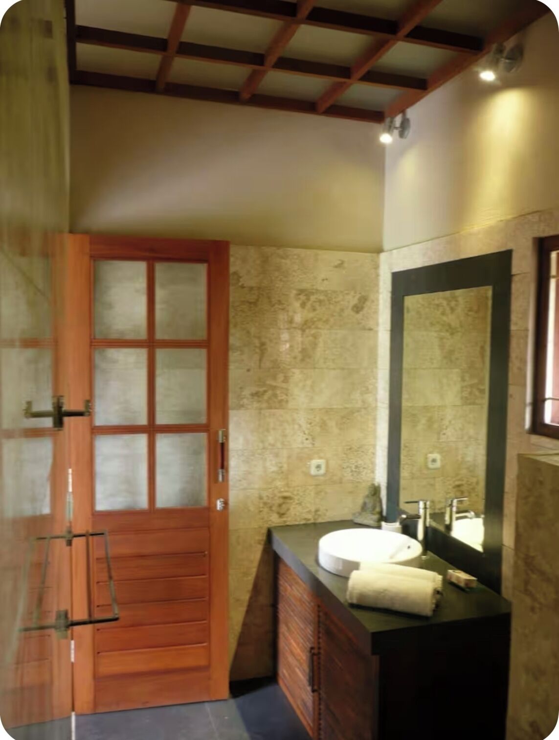 Shower, towels, soap, toilet paper