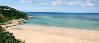 Luxury 2 bed ground floor Apt Carbis Bay - stunning golden beaches