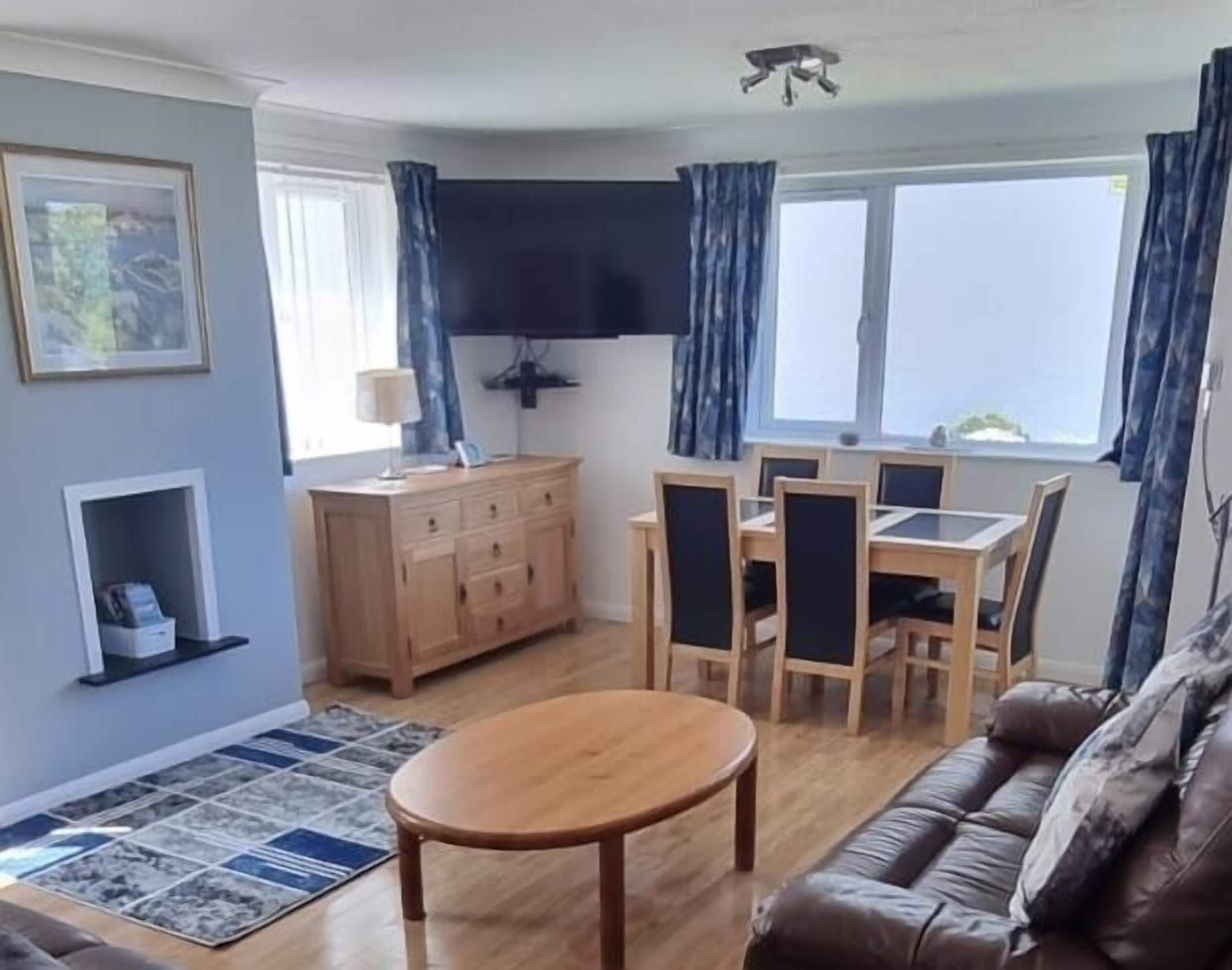 Smart TV, DVD player