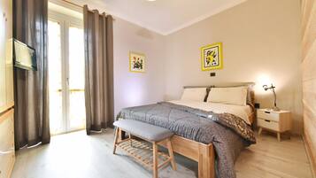 2 makuuhuonetta, silitysrauta/-lauta, ilmainen Wi-Fi, vuodevaatteet