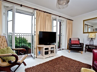 4 bedroom accommodation in Weymouth
