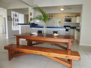 Dining - MOONDROPS is a scenic & spacious setting for reconnecting! (Lambeau)