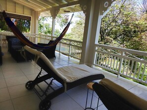 Terrace/patio - MOONDROPS is a scenic & spacious setting for reconnecting! (Lambeau)