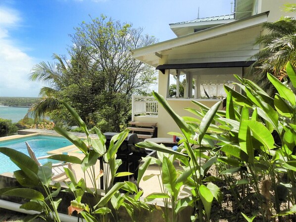 Pool - MOONDROPS is a scenic & spacious setting for reconnecting! (Lambeau)