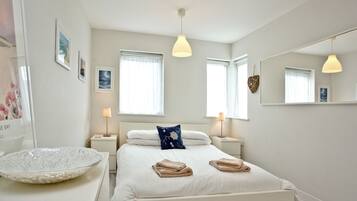 2 bedrooms, free WiFi, bed sheets