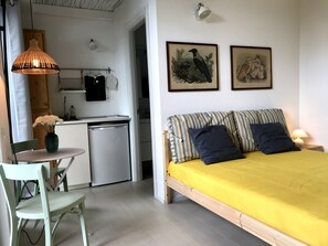 Bügeleisen/Bügelbrett, WLAN, Bettwäsche