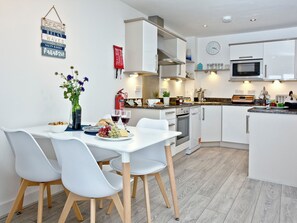 Dishwasher, highchair