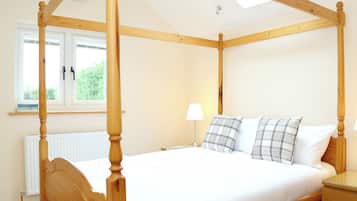 3 bedrooms, free WiFi, bed sheets