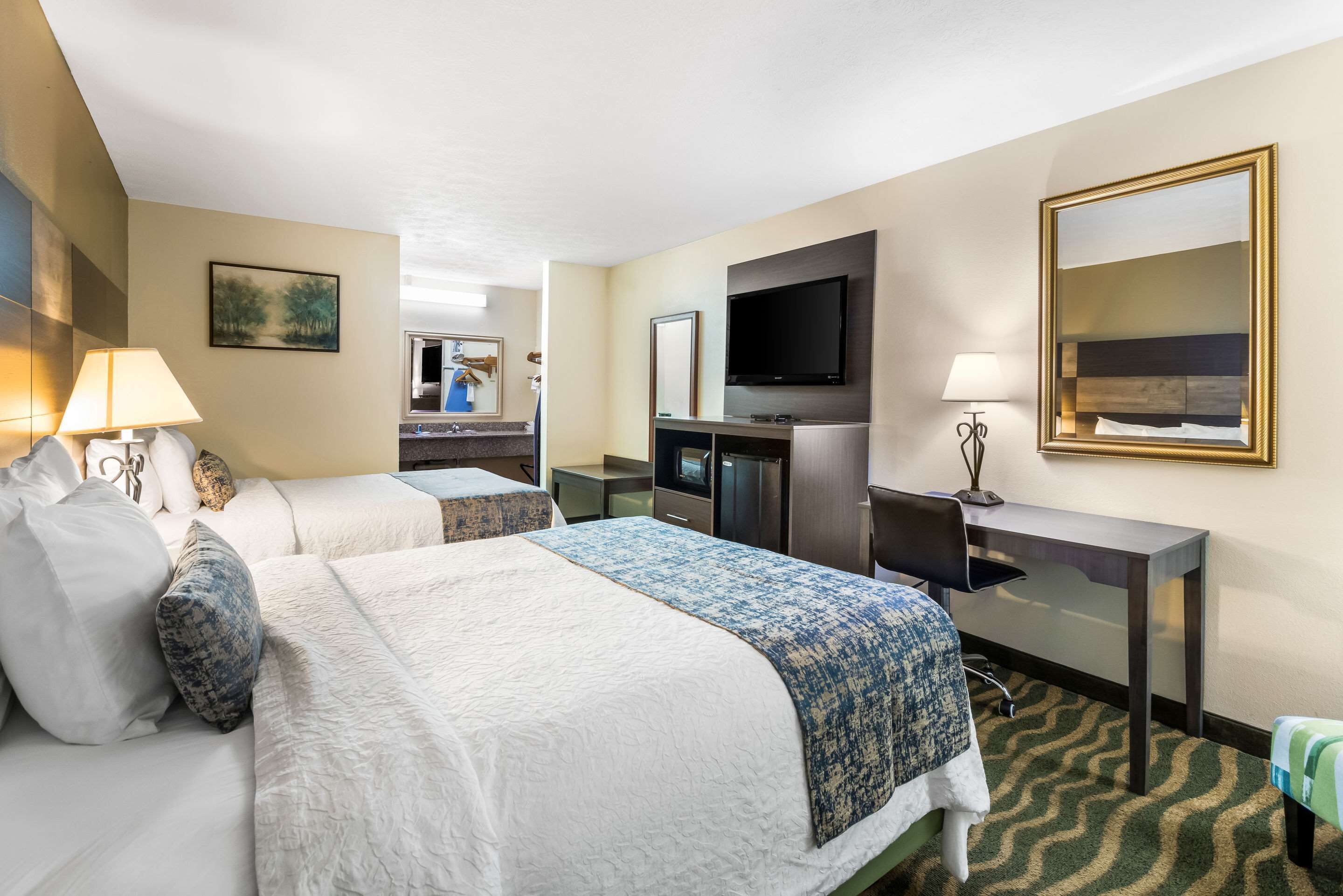 standard room, 2 double beds, non smoking | desk, laptop workspace, iron/ironing board, free wifi