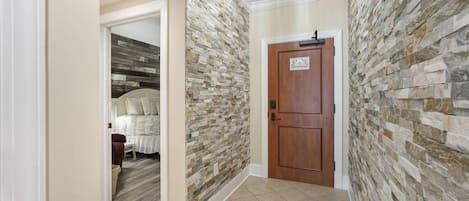 3 bedrooms, iron/ironing board, free WiFi, wheelchair access