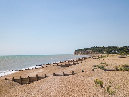 1 bedroom accommodation in Pett