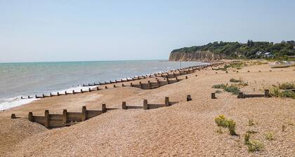 1 bedroom accommodation in Pett