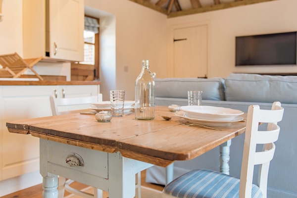 Dining Area | Shepherd’s Cottage, Pett