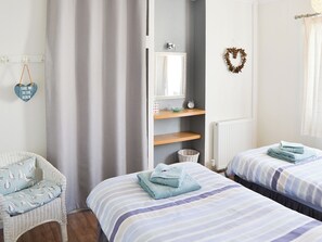 3 bedrooms, free WiFi, bed sheets