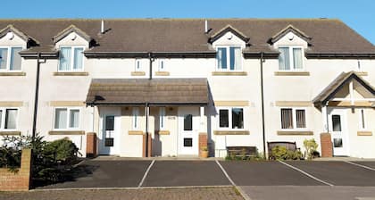 2 bedroom accommodation in Seahouses