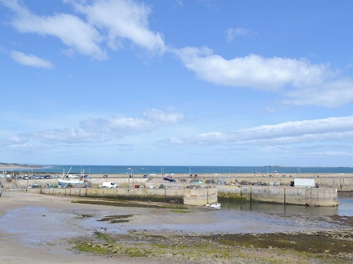 2 bedroom accommodation in Seahouses