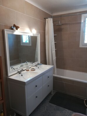 Hair dryer, towels, soap, shampoo