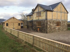 Enceinte de lâhĂ©bergement