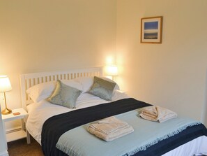 3 bedrooms, free WiFi, bed sheets