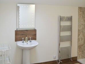 Towels - 3 bedroom accommodation in Burradon, near Rothbury (Burradon, near Rothbury)