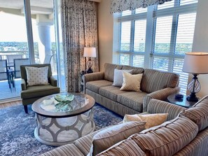 TV, DVD player, books - MVG 1516 Ocean View Penthouse (North Myrtle Beach)