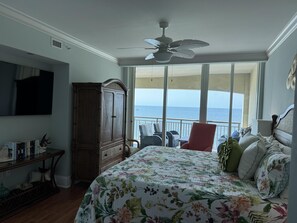 3 bedrooms, iron/ironing board, WiFi, bed sheets - MVG 1411 3 Bedroom 3 Bath Oceanfront (North Myrtle Beach)
