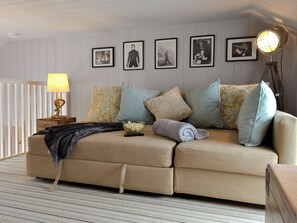 2 室のベッドルーム、WiFi (無料)、ベッドシーツ