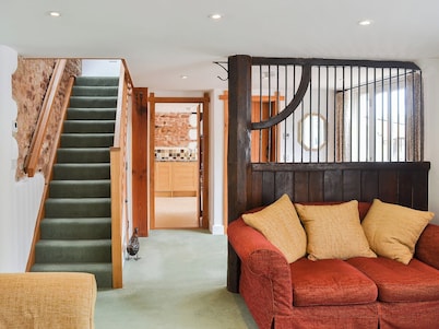 2 bedroom accommodation in Kentisbeare, Cullompton