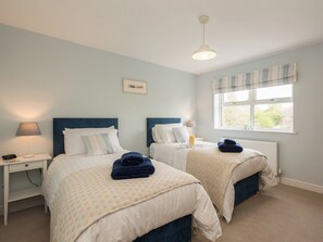 4 bedrooms, free WiFi, bed sheets