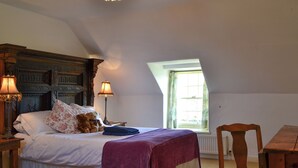 2 bedrooms, free WiFi, bed sheets - 2 bedroom accommodation in Town Yetholm, near Kelso (Town Yetholm, near Kelso)