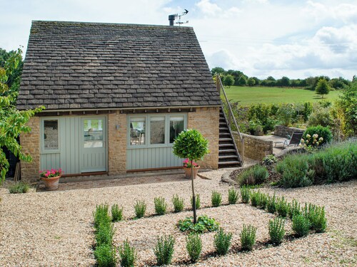 1 bedroom accommodation in Near Cirencester