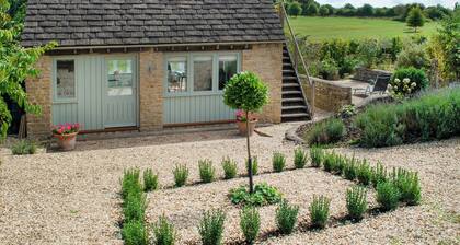 1 bedroom accommodation in Near Cirencester