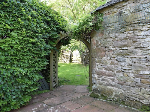 2 bedroom accommodation in Little Strickland, near Penrith