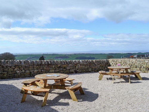 1 bedroom accommodation in Quernmore, near Lancaster