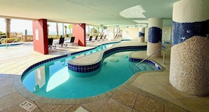 Piscina coperta, piscina all'aperto