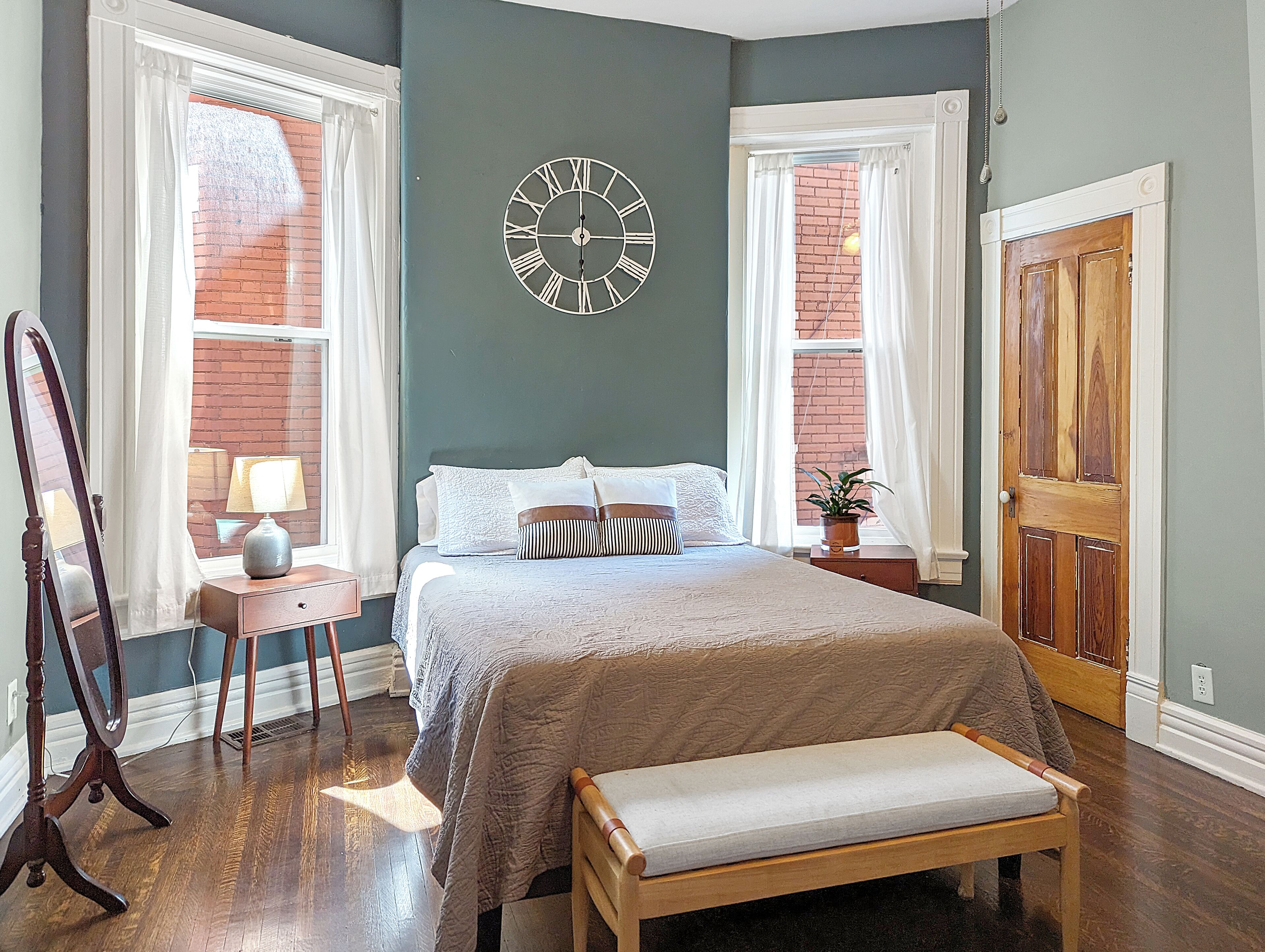 2 bedrooms, in-room safe, iron/ironing board, WiFi