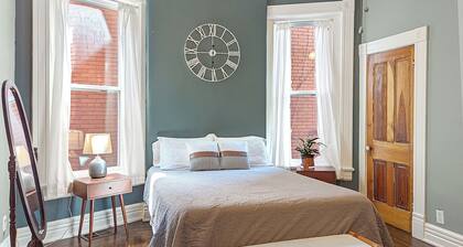 ★ Victorian Louisville ★ Large 1200 sqft APT #1