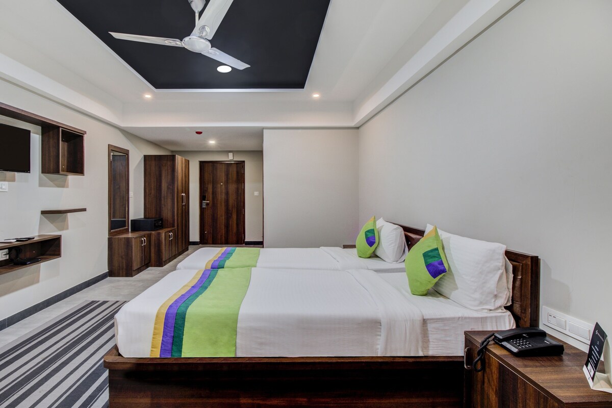 Kamar Premium | Setrika/meja setrika, tempat tidur lipat/tambahan, dan Wi-Fi gratis
