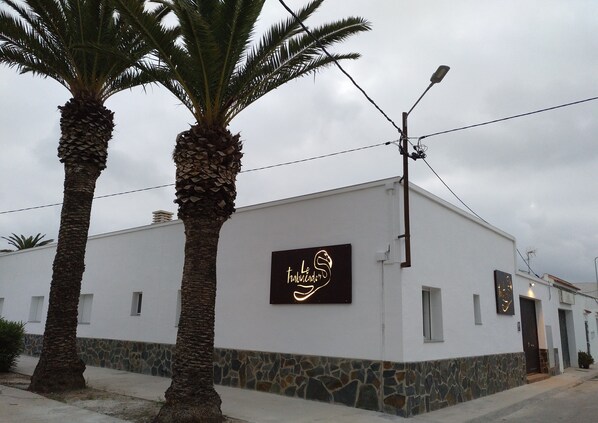 Exterior - Family home in the heart of the Delta (Poblenou del Delta)